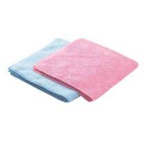 En bl och en rosa microfiberduk