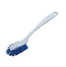 Diskborste med bl borst och vitt skaft fr rengring i stall och lantbruk