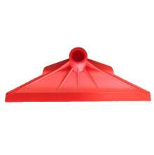 Rd gdselskrapa Agnes i slitstark plast, fr rengring av stallgngar och ladugrd inom lantbruk