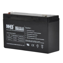 6V 10Ah blybatteri av modell MS10-6 fr�n MHB, kompatibelt med Gallagher S40 och S40LE elst�ngselaggregat, visat i svart h�lje med tekniska specifikationer tryckta p� sidan.